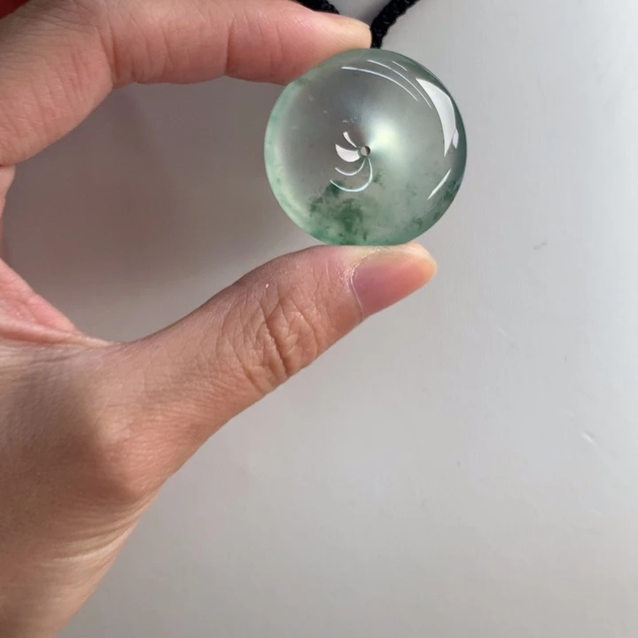 颈饰未镶嵌翡翠….