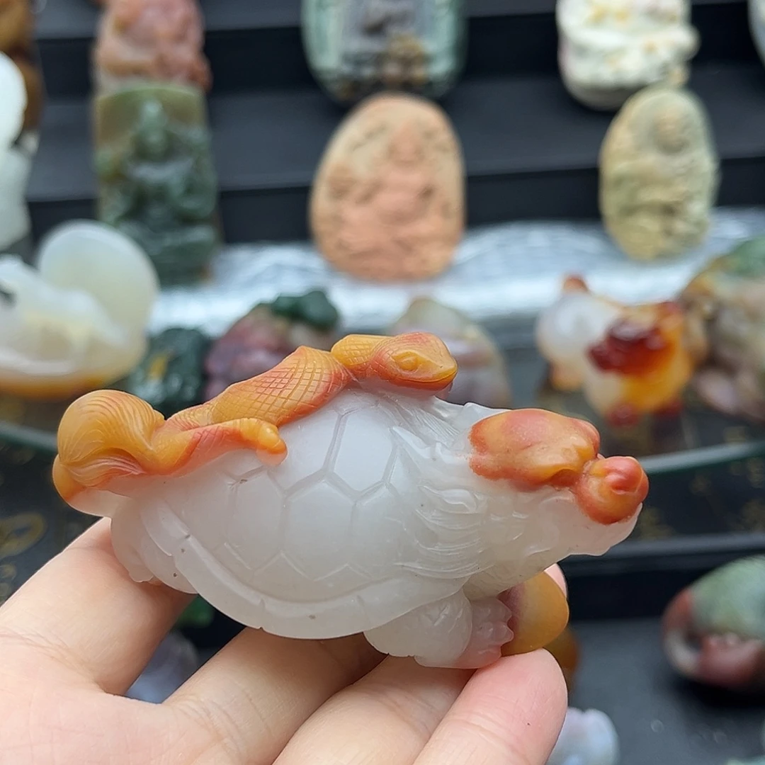 颈饰未镶嵌石英质玉