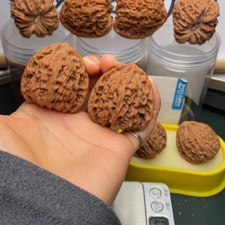 文玩核桃吊坠42尺三角高炮克重足