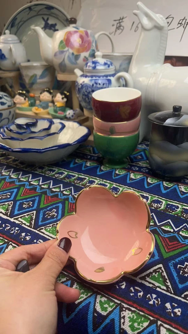 精美瓷器随机一只