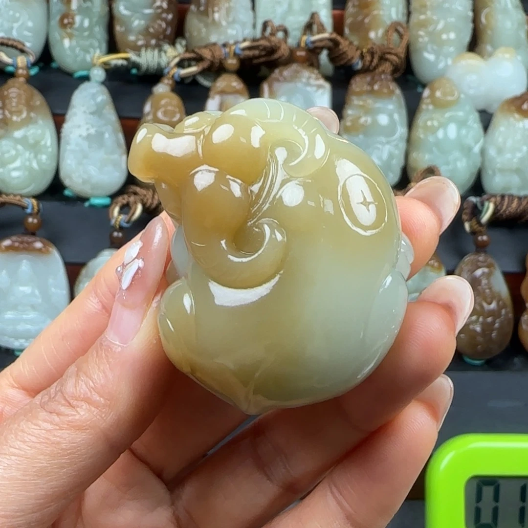 和田玉挂件未镶嵌