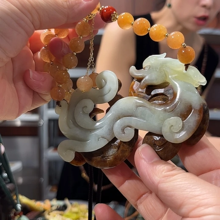 岫玉未镶嵌毛衣链