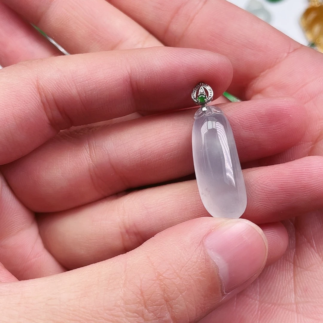 翡翠18K金镶嵌颈饰翡翠