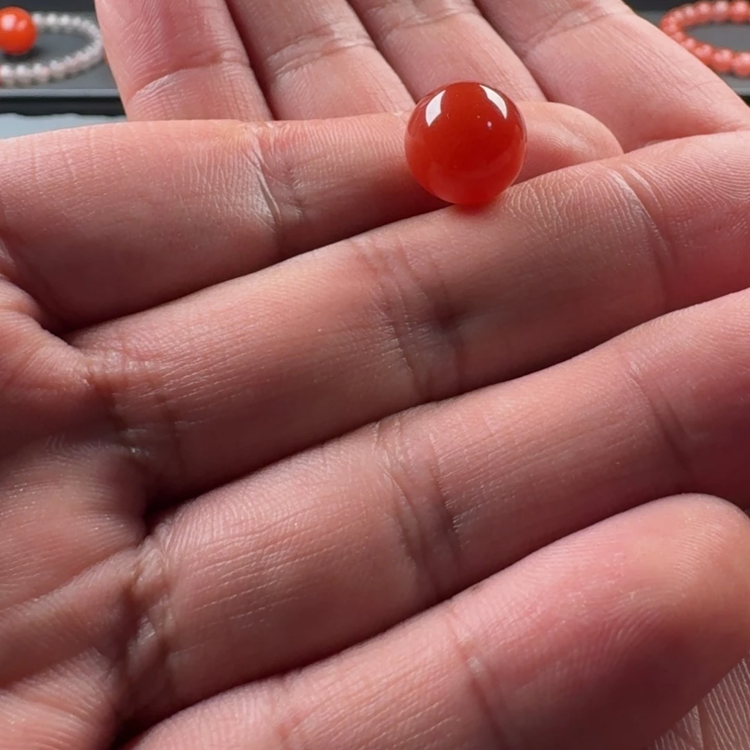 南红玛瑙未镶嵌圆珠11.7
