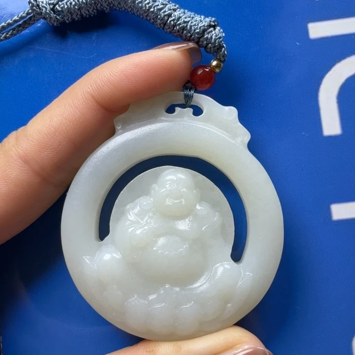 用***9和田玉未镶嵌挂件
