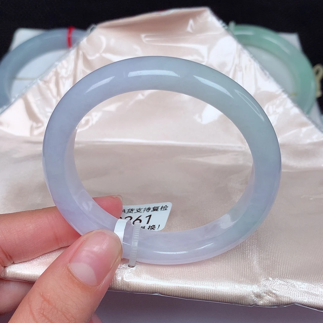 翡翠未镶嵌手镯（贵妃镯）贵妃52