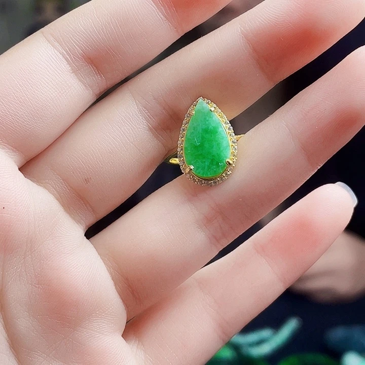 翡翠银S925镶嵌颈饰多样性