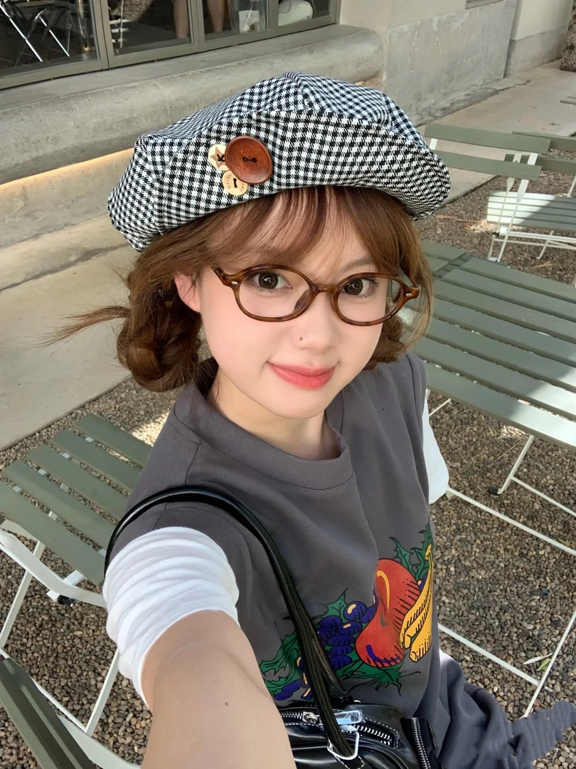 【有运补】日系纽扣千鸟格贝雷帽女百搭文艺方圆脸显脸小云朵八角帽