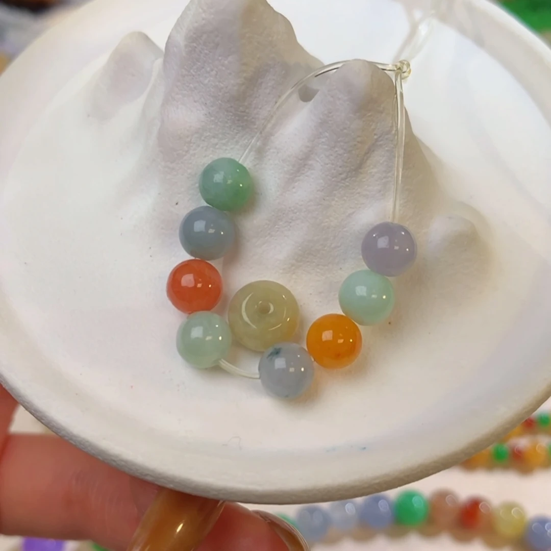 翡翠未镶嵌胸饰福利一组