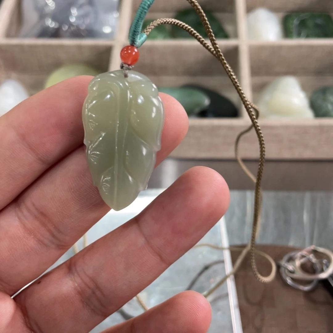 和田玉（糖玉）未镶嵌笔搁扬*