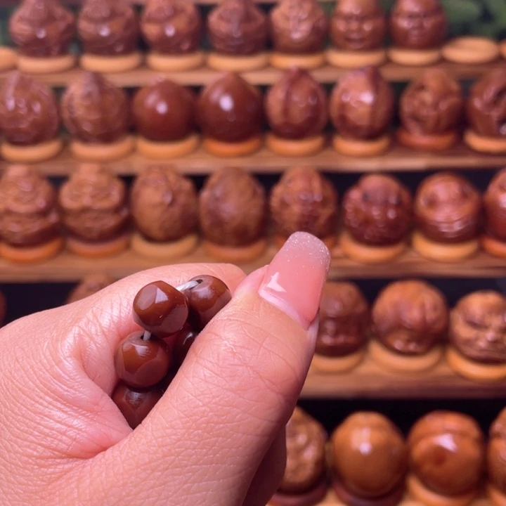 橄榄核把件_*K橄榄雕刻