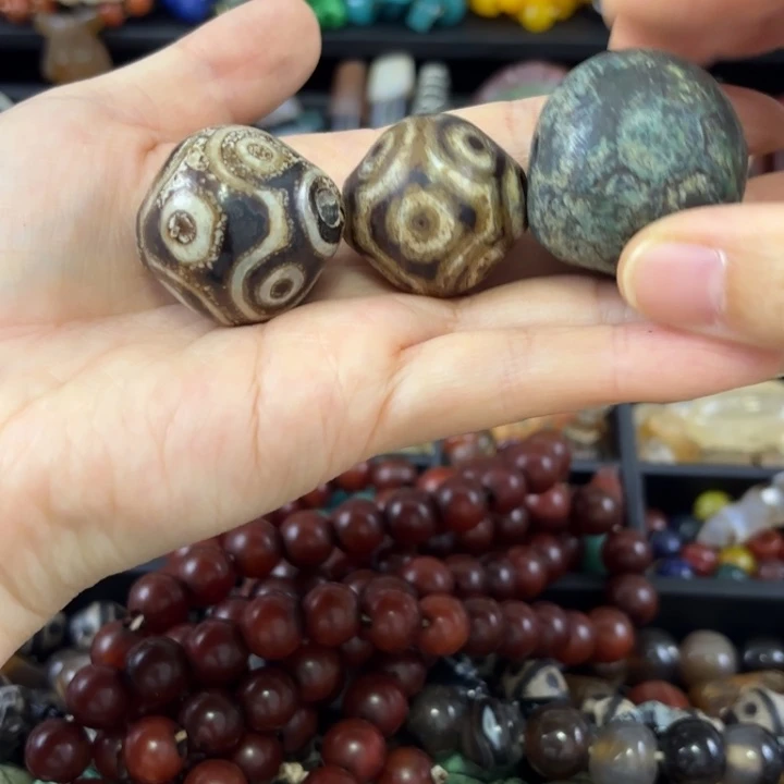 梧***桐玛瑙/玉髓未镶嵌颈饰