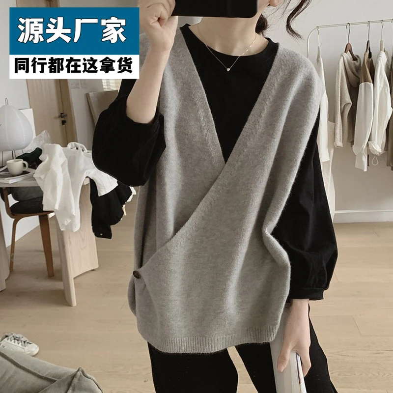 日系领马针织背心女春秋新款设计感宽松显瘦简约慵懒马夹上衣