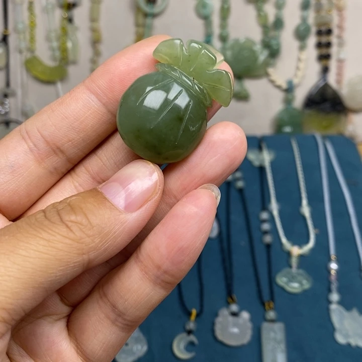 蛇纹石玉未镶嵌岫玉