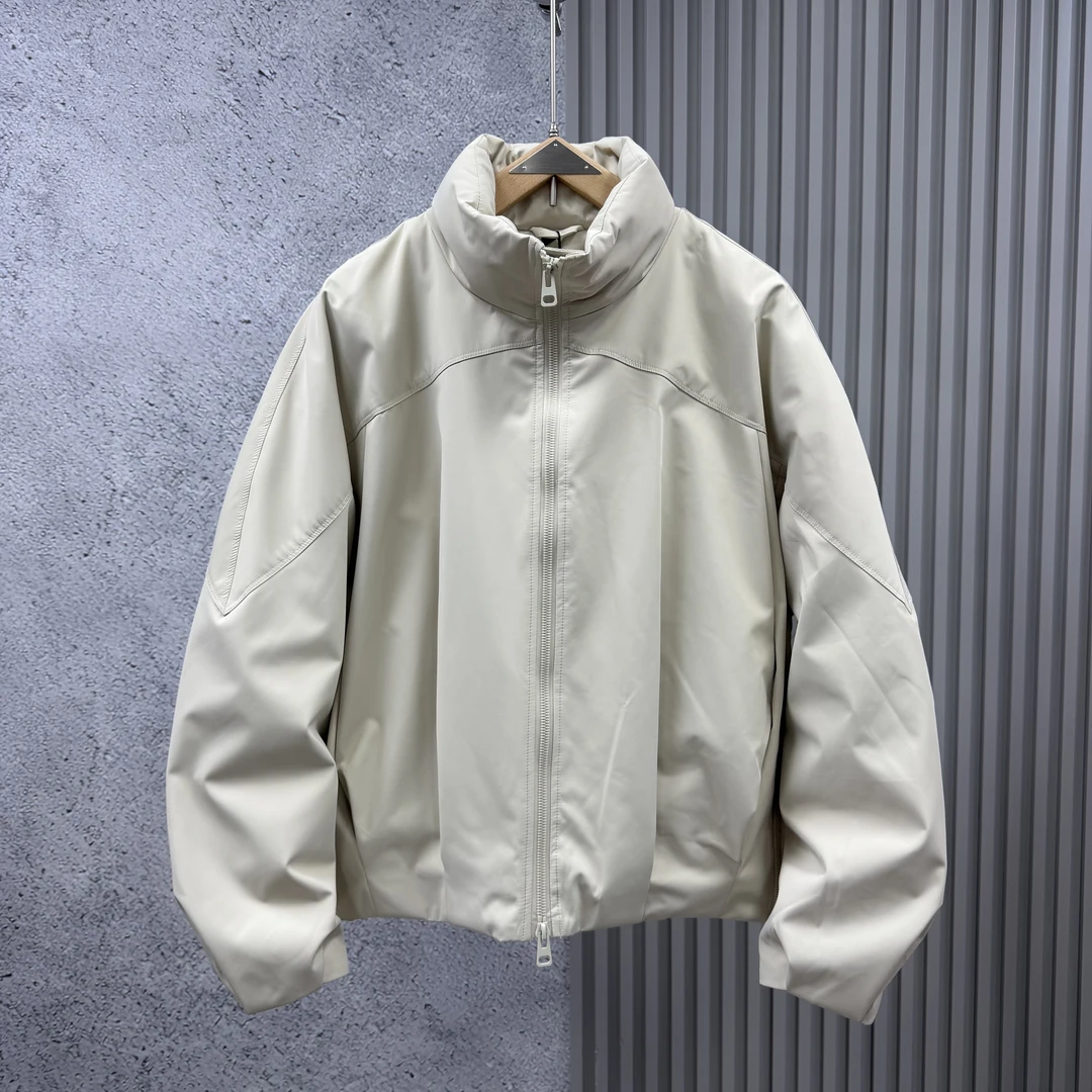 冬季云朵泡芙男90绒立体剪裁简约休闲宽松立领柔软舒适短款羽绒服