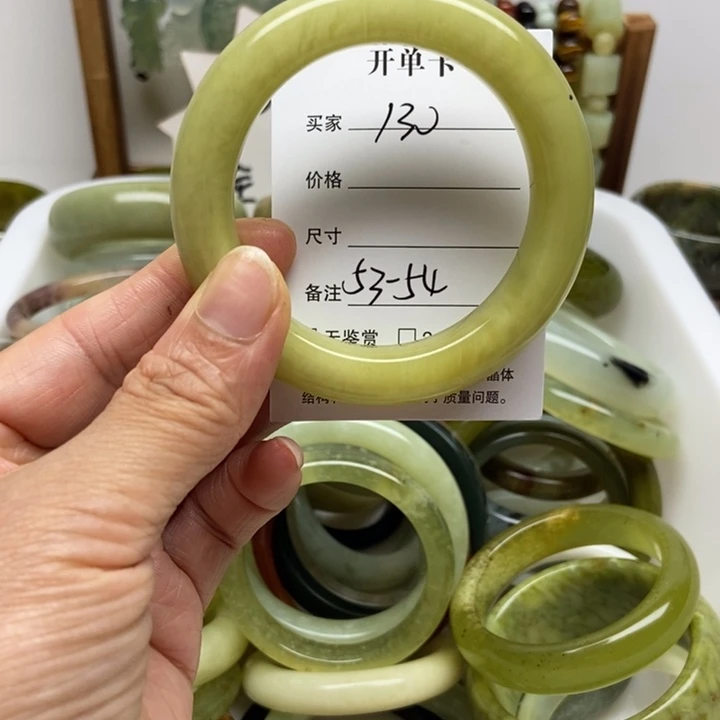 未镶嵌蛇纹石玉手镯