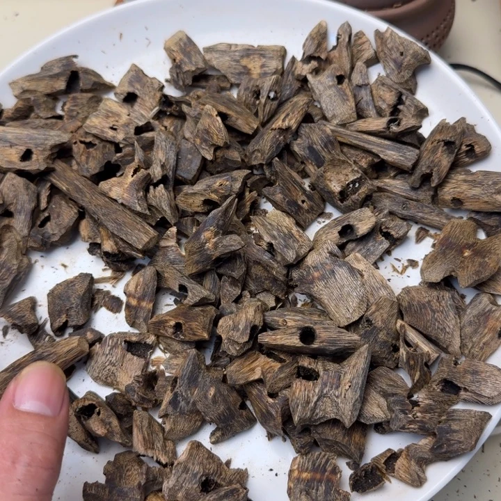 黄***豆沉香碎屑沉香张勺子高油块料100克