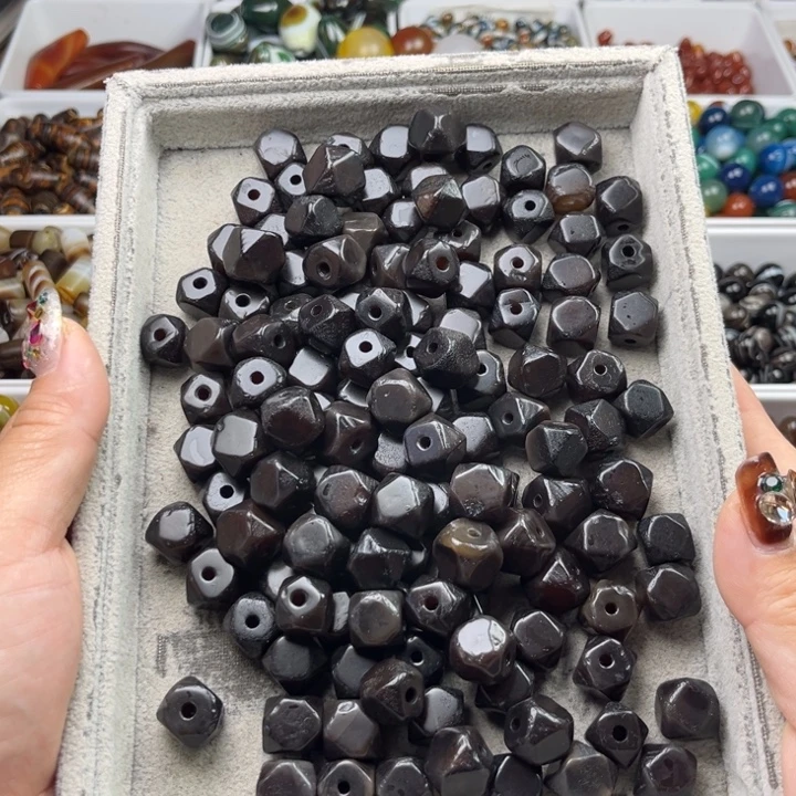 琉璃非金属6元随机一颗