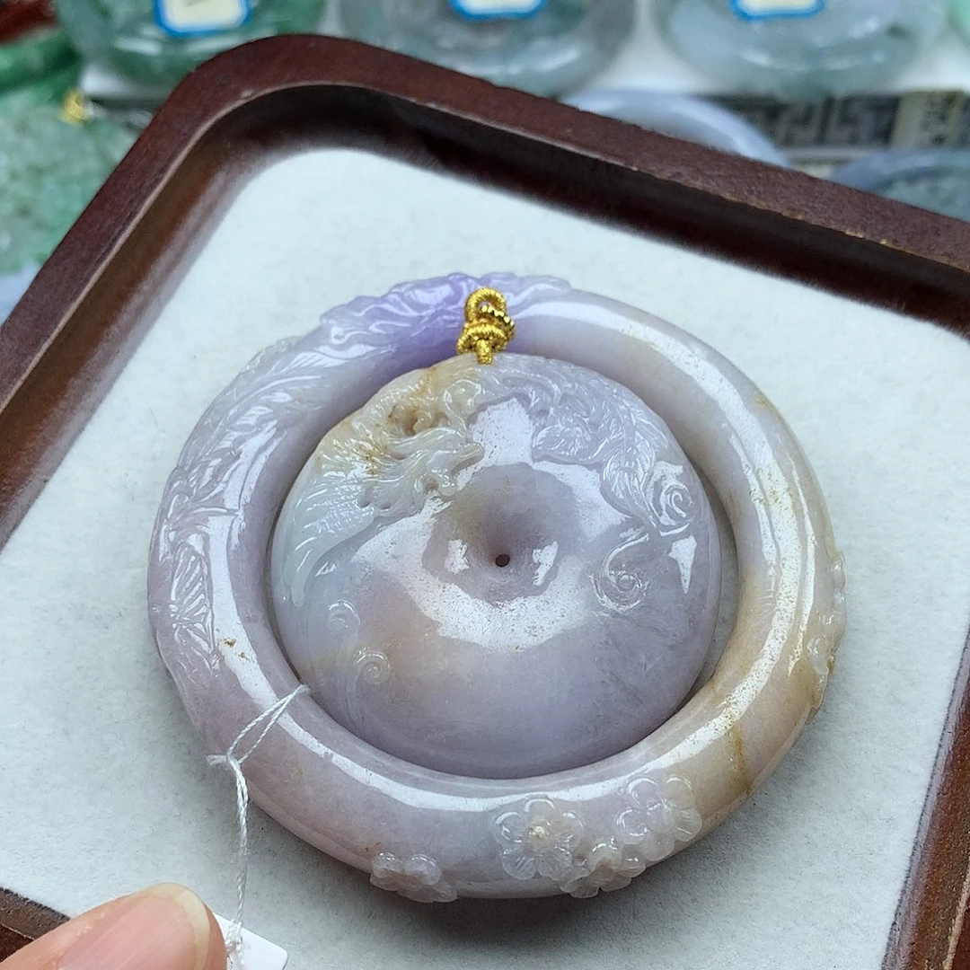 翡翠未镶嵌手镯复古风格