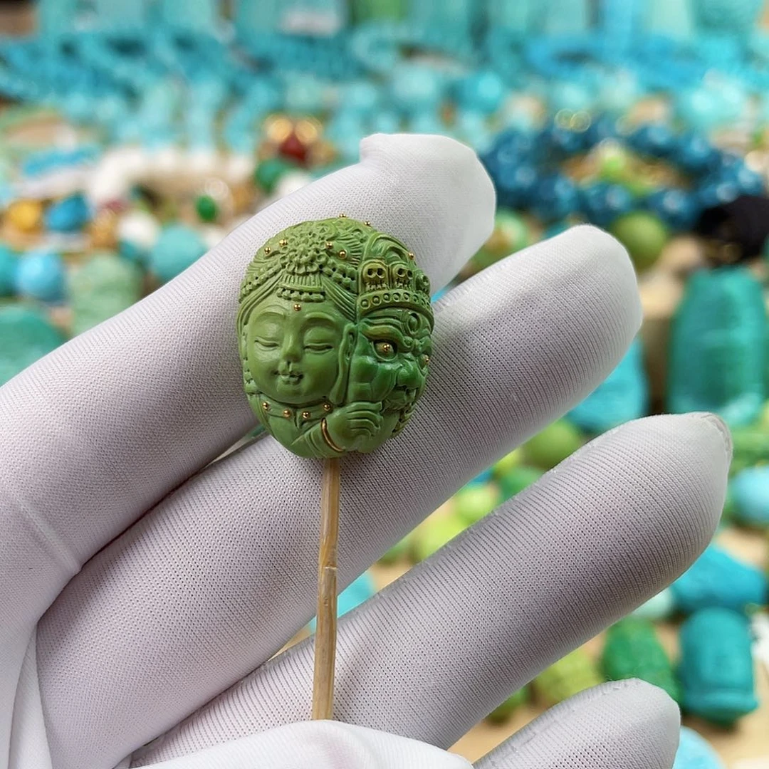 绿松石未镶嵌珠宝奇石