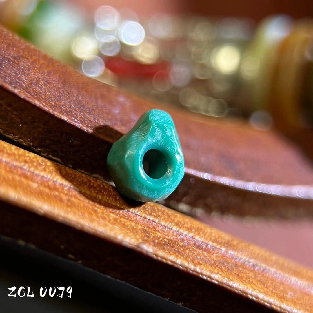 绿松ZCL 0079 尺寸6.5*5左右