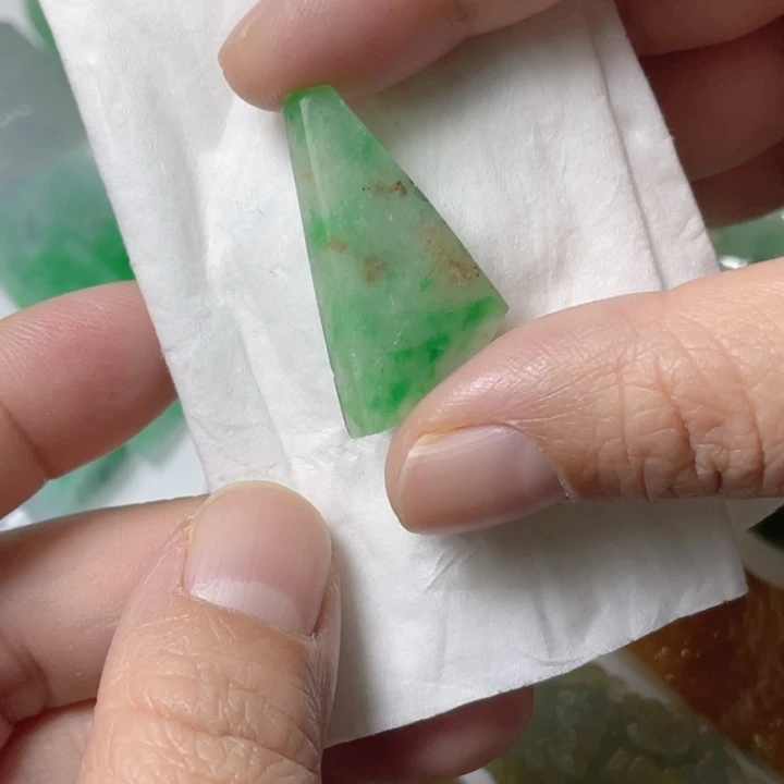 定制翡翠未镶嵌包工