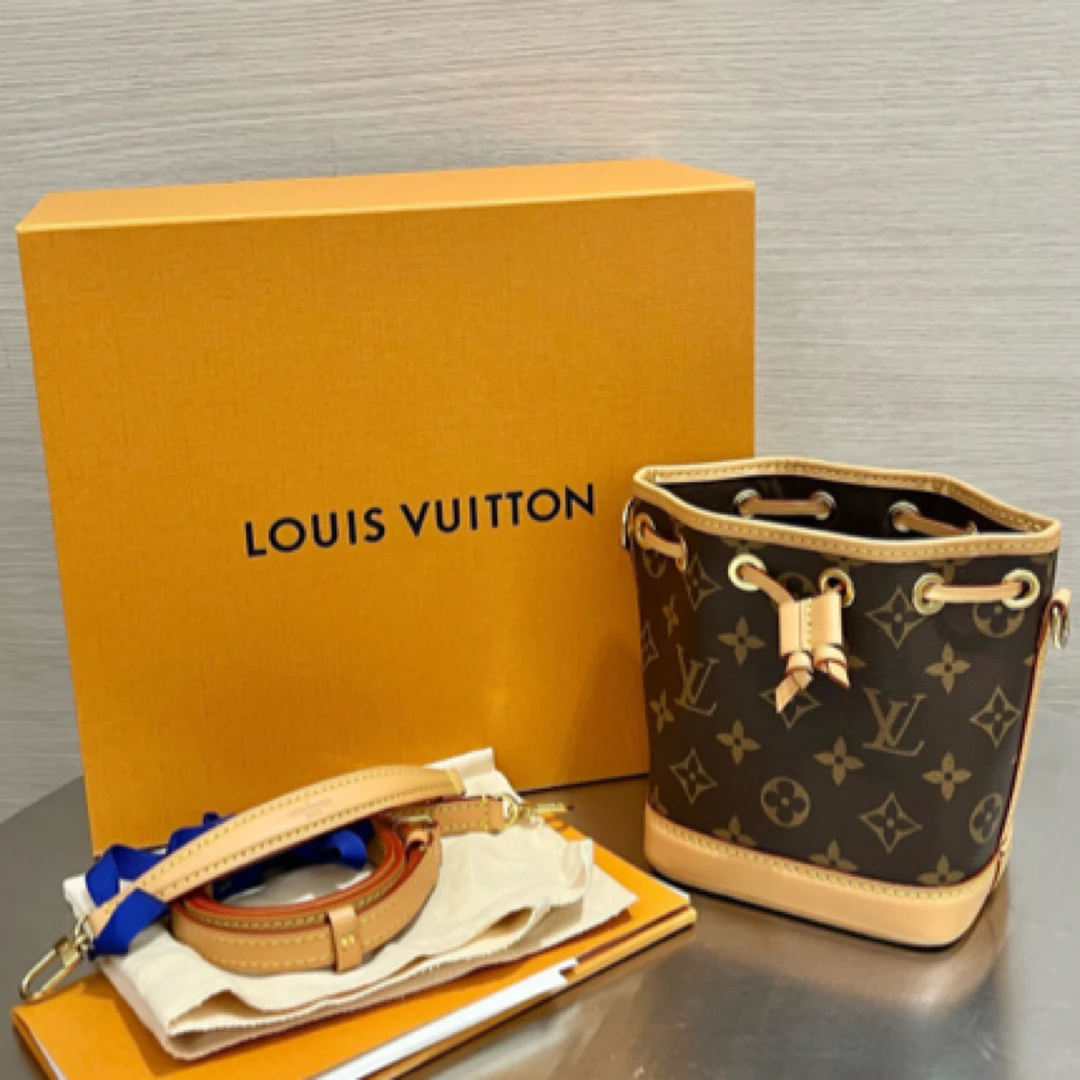 未使用 LouisVuitton/路易威登 nano noe/单肩斜挎包/老花/芯片款