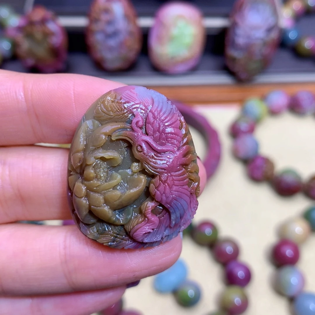 玛瑙挂件未镶嵌盐源定制