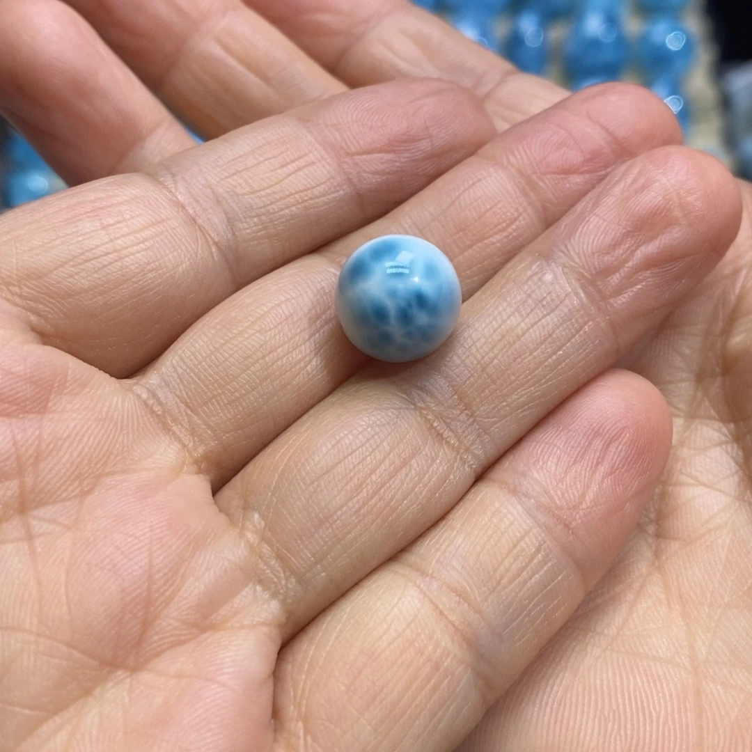 针钠钙石（海纹石）未镶嵌颈饰