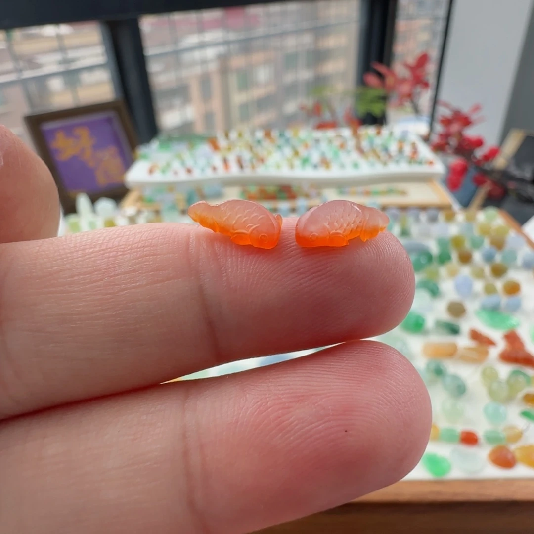 未镶嵌定制翡翠猫*定制翡翠毛货不退不换