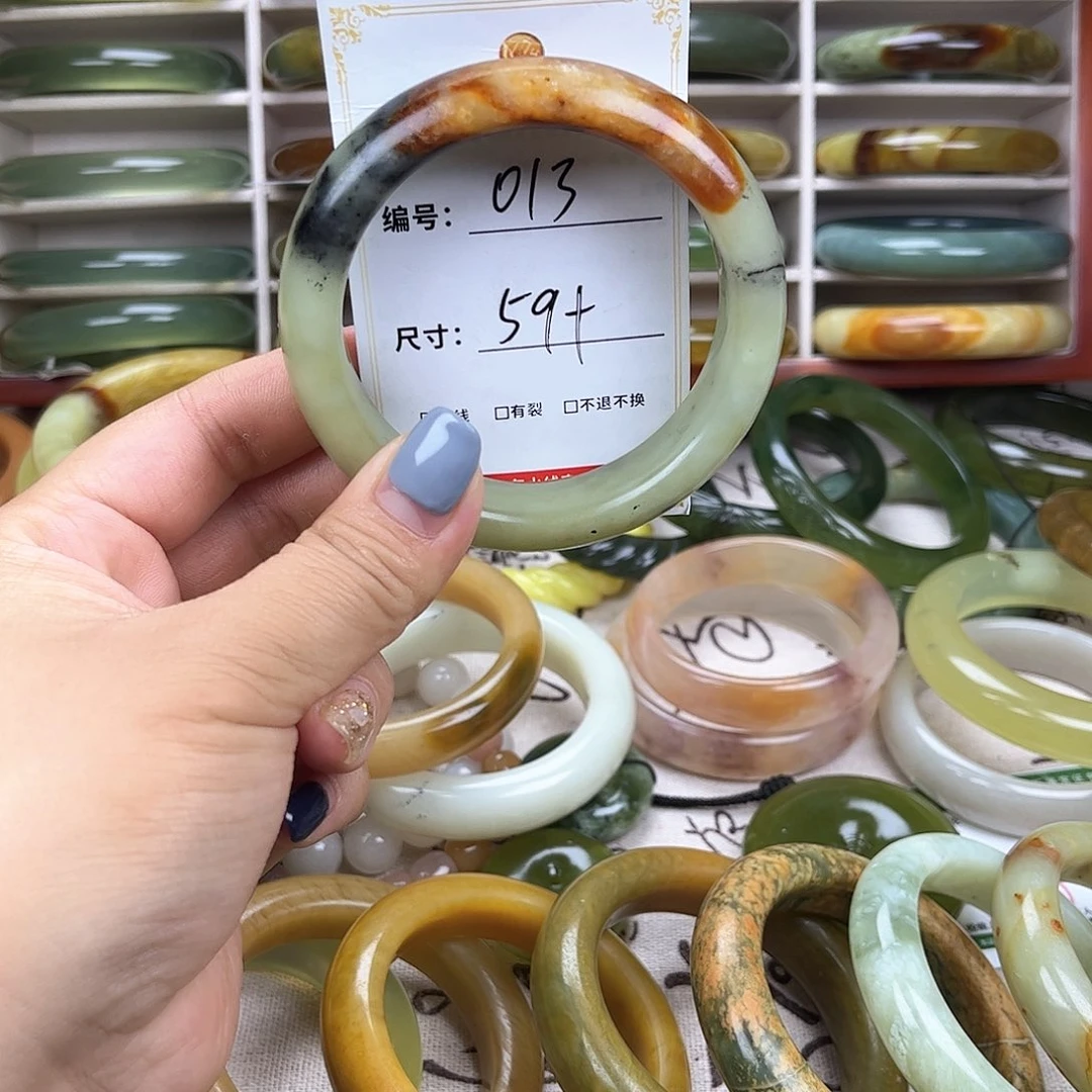 蛇纹石玉手镯未镶嵌?***?