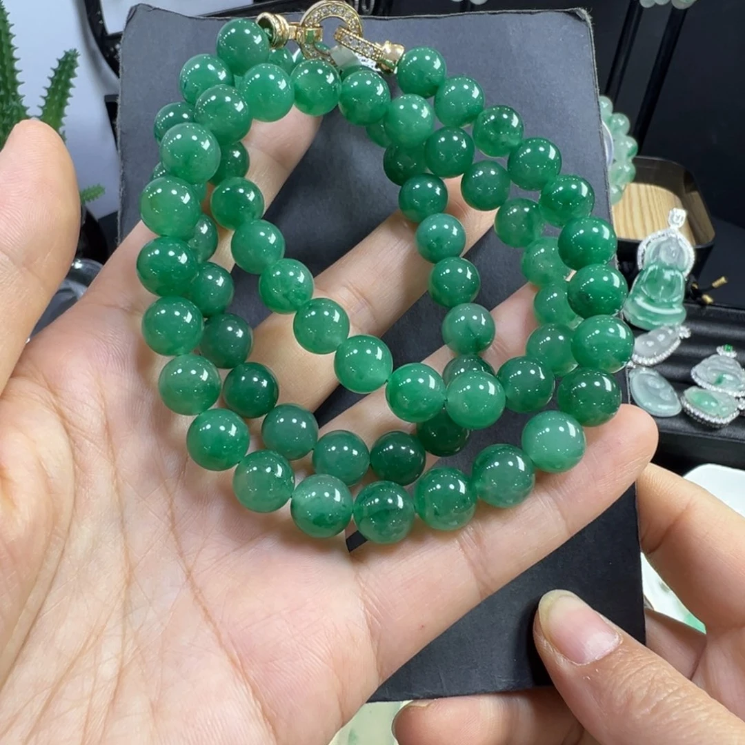 石英质玉未镶嵌颈饰