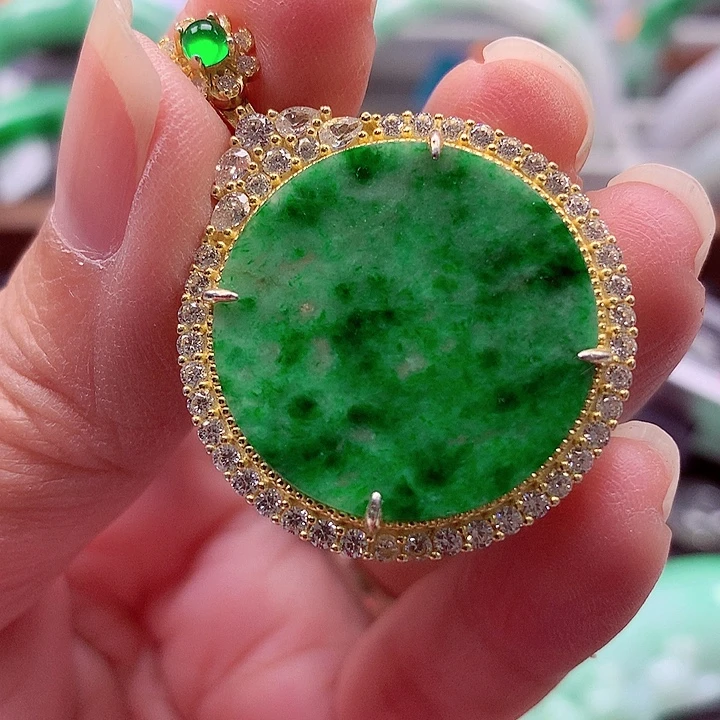 翡翠银S925镶嵌颈饰翡翠