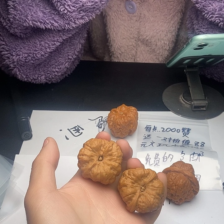 桃核吊坠小*九555555555