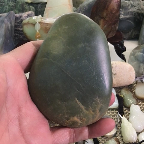 和田玉未镶嵌挂件