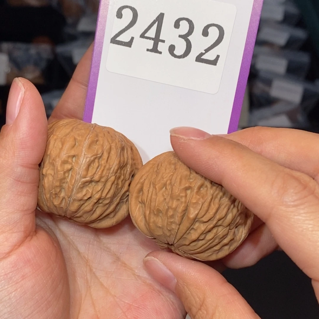 幸***康吊坠文玩核桃2432全品锤40