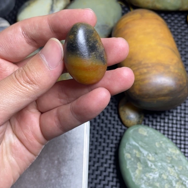 和田玉手把件未镶嵌大*