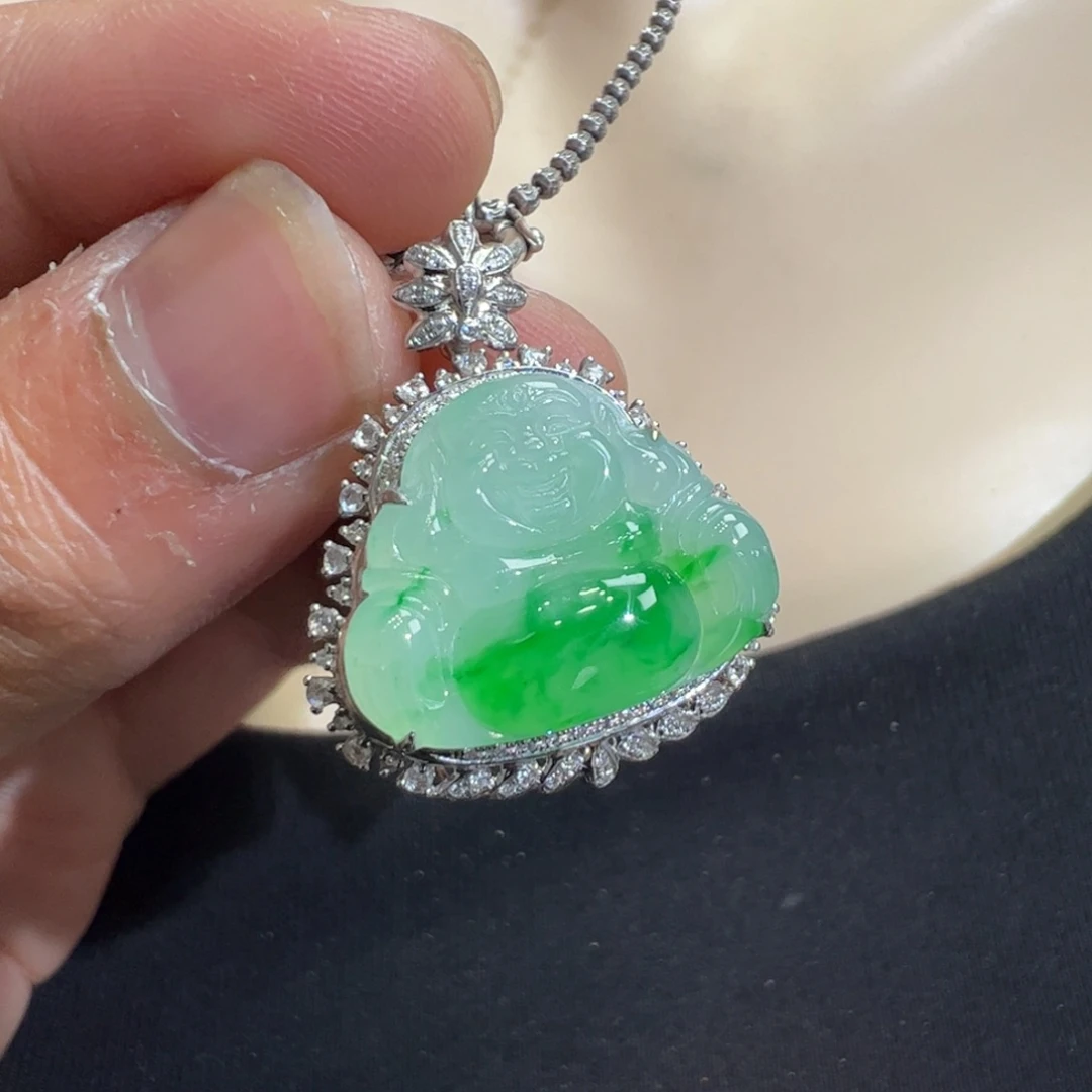 翡翠吊坠(不含链)18K金镶嵌