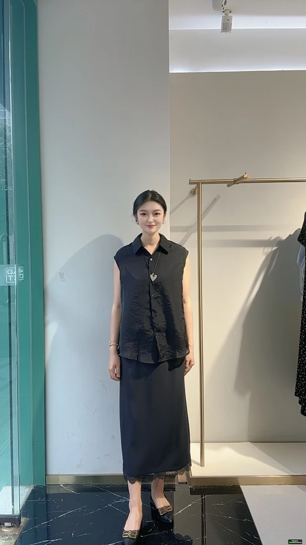 夜幕黑飘逸感衬衫