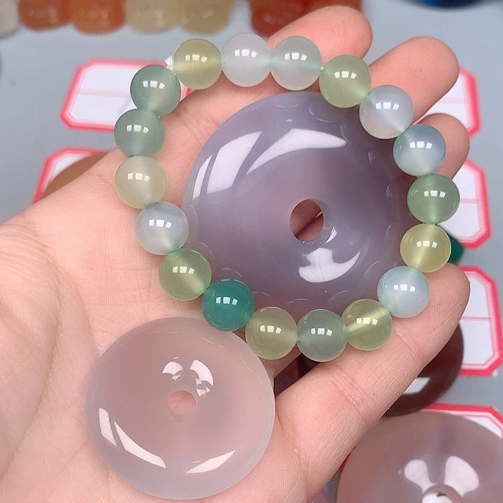 开***子玛瑙/玉髓未镶嵌颈饰