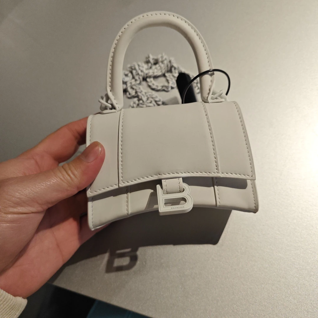 【巴黎直邮】Balenciaga巴黎世家白色字母B标单肩斜跨手提包718807