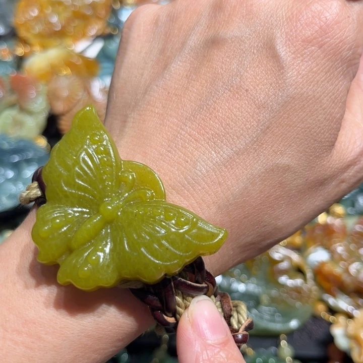 岫玉未镶嵌岫玉吊坠