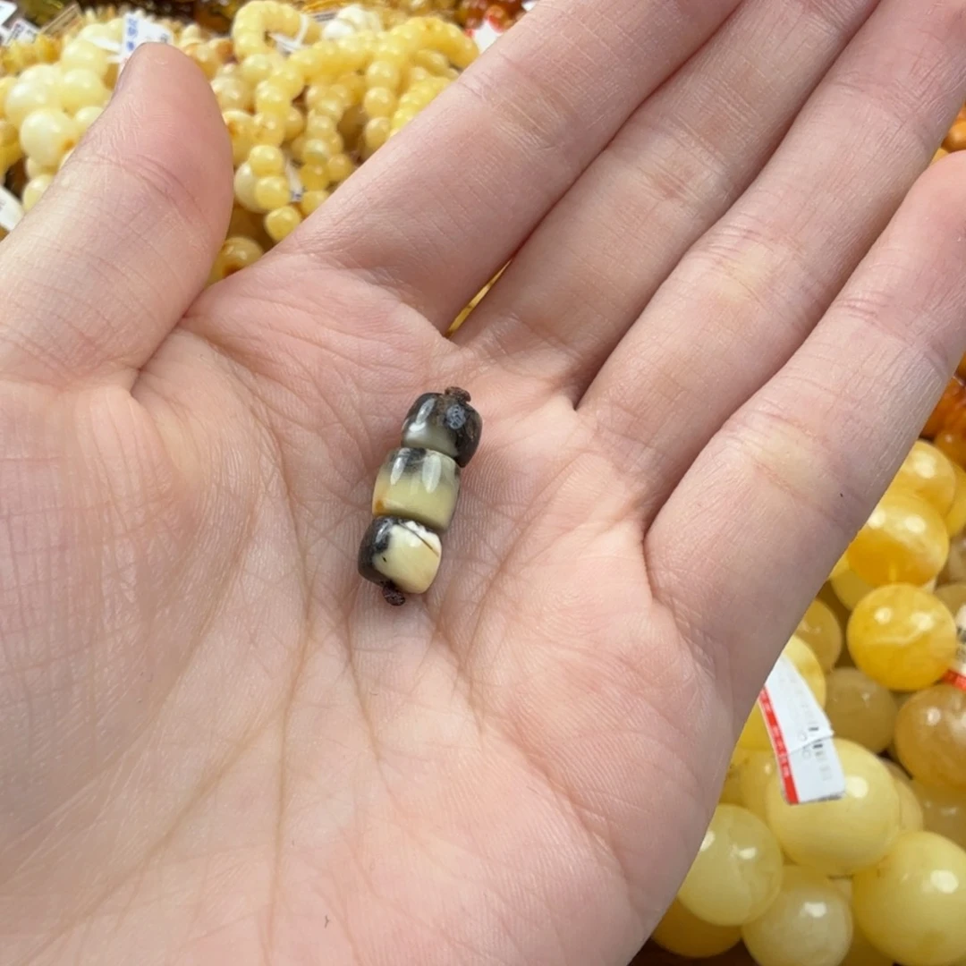 未镶嵌琥珀珠宝奇石