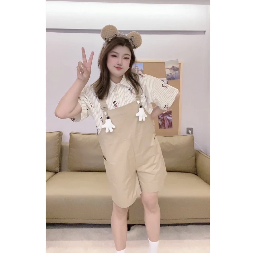 米奇妙妙屋元素背带短裤搭配米奇衬衫套装