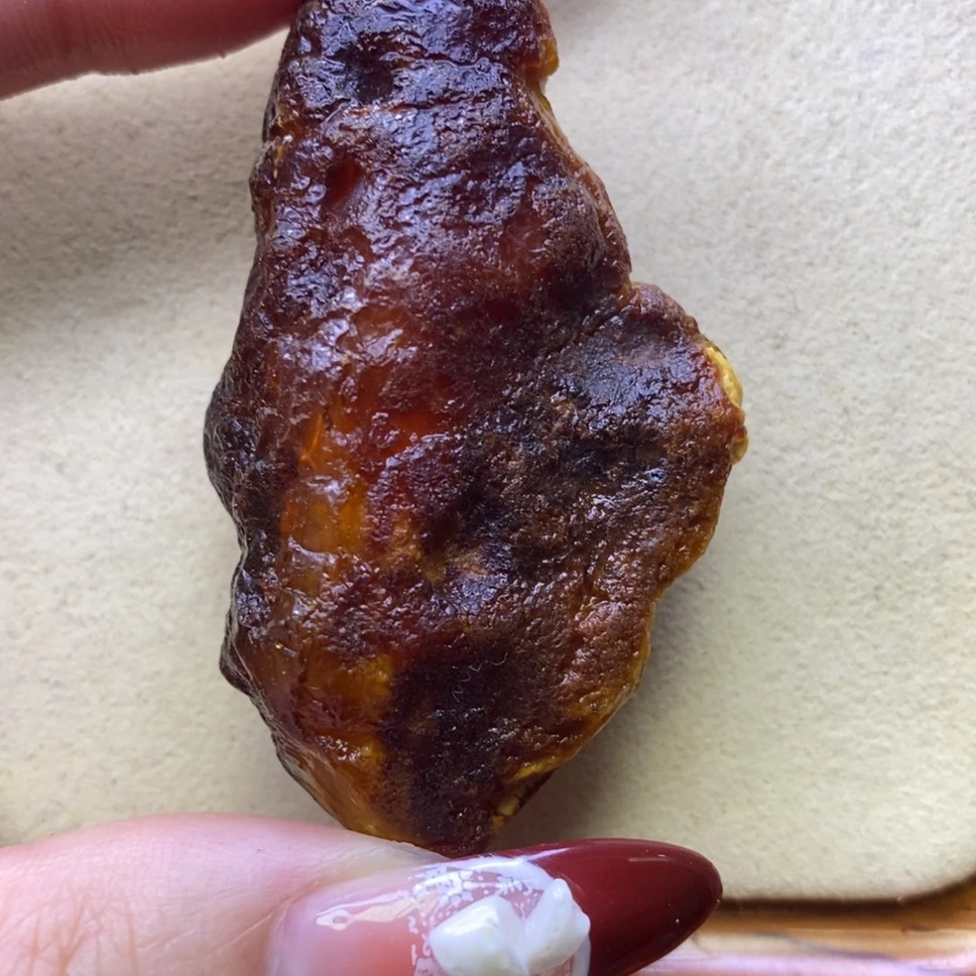 未镶嵌定制琥珀两****?陈