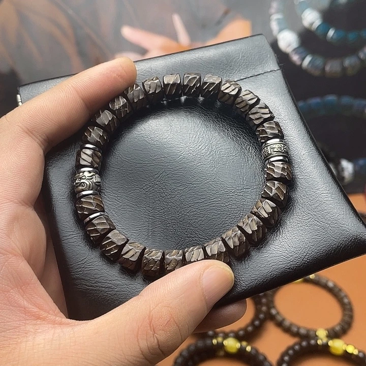 阿***呀手串椰蒂9龙鳞吞金兽上上签