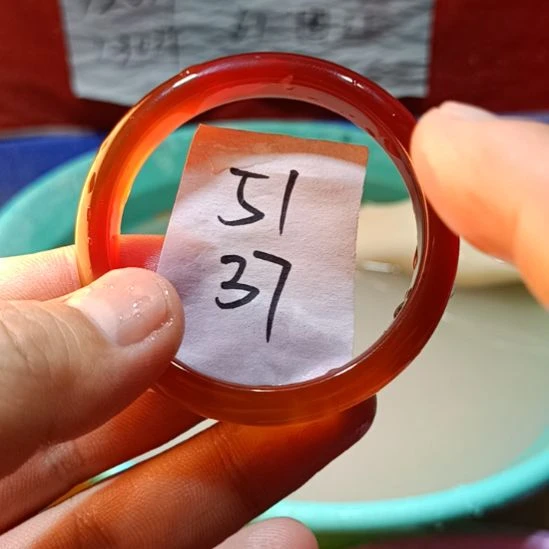 玛瑙/玉髓手镯未镶嵌