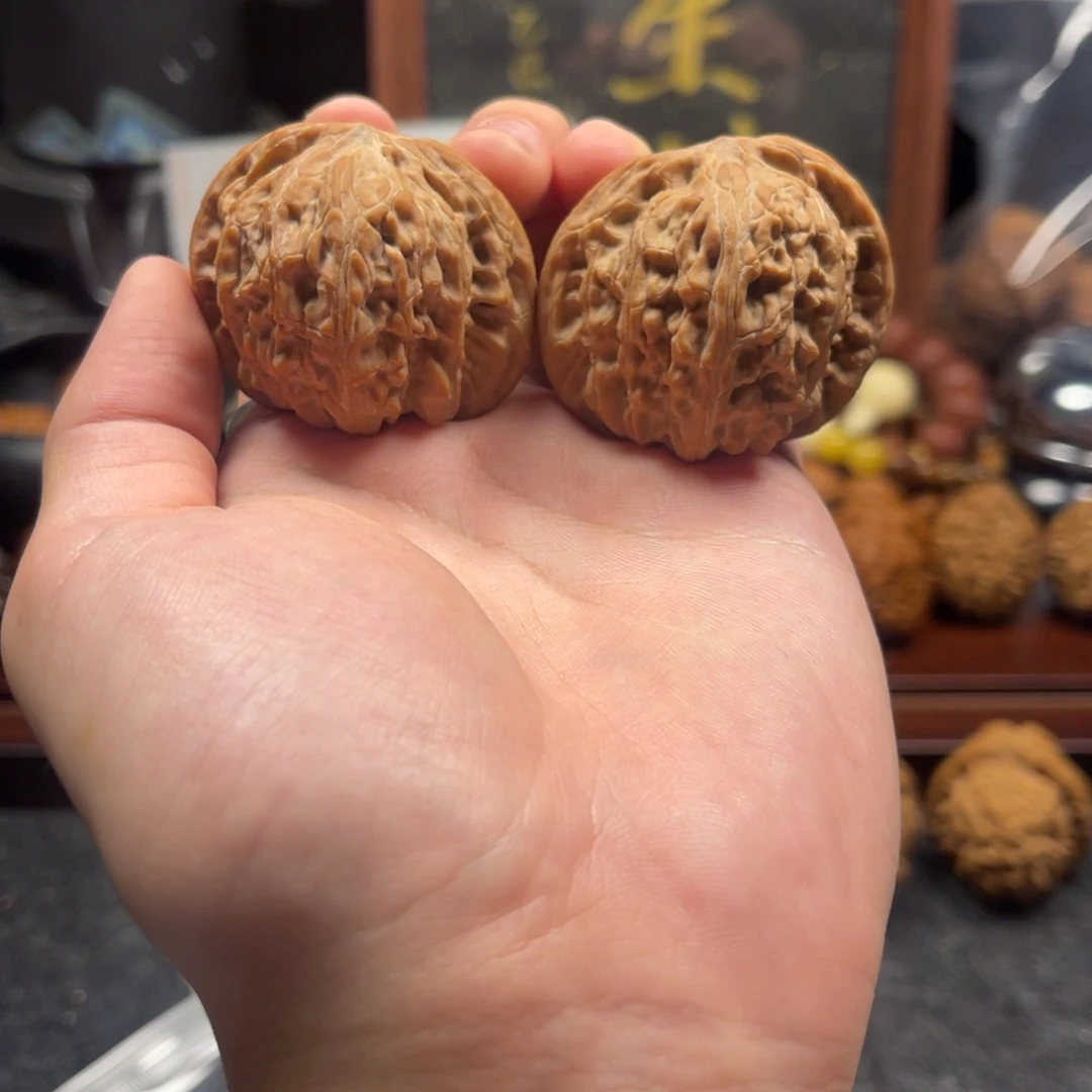 核桃43全品红皮磨盘