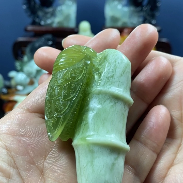 未镶嵌蛇纹石玉珠宝奇石