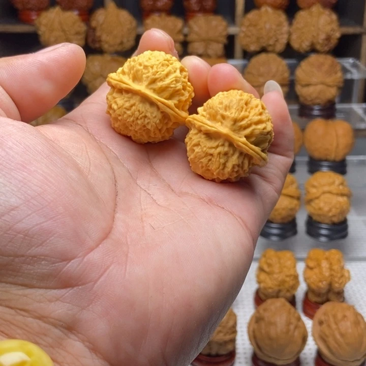 能***嘛桃核吊坠7网纹绣球